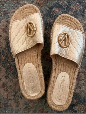 Valentino CLABEE PLATFORM SLIDE SANDAL IN silver quiet luxury clean beauty 36/6